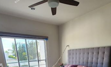 Preciosa casa en venta de 2 pisos y alberca al norte de Mérida