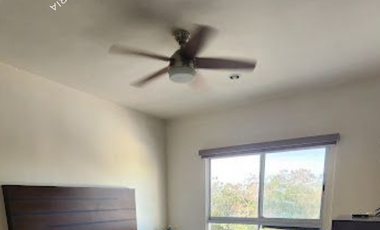 Preciosa casa en venta de 2 pisos y alberca al norte de Mérida