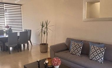 Preciosa casa en venta de 2 pisos y alberca al norte de Mérida