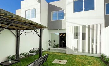 CASA NUEVA EN CONDOMINIO EN ZINACANTEPEC TOLUCA ESTADO DE MEXICO.