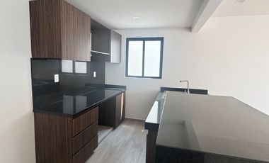 Hermosa Casa frente a área verde con casa Club