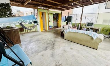 AMPLIO DEPARTAMENTO  DUPLEX EN SURCO