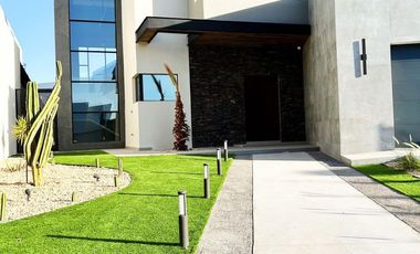 SE VENDE HERMOSA RESIDENCIA DE LUJO EN MISION DE LOS LAGOS