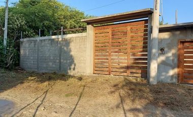 VENDO 572 METROS DE TERRENO MAS CERRAMIENTO PROPIEDAD  CON SALIDA AL MAR