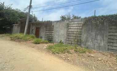 VENDO 572 METROS DE TERRENO MAS CERRAMIENTO PROPIEDAD  CON SALIDA AL MAR