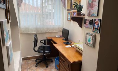 VENDO CASA SECTOR YANAZARAPATA CUMBAYA