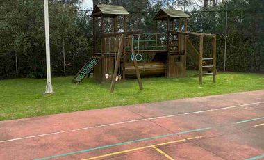 VENDO CASA SECTOR YANAZARAPATA CUMBAYA