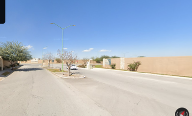 Casa ubicada en colonia Los Viñedos Torreón Coahuila. Con 5 recamaras y 260m2. A solo unos minutos de Soriana Híper los Viñedos.