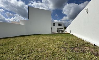 Casa en venta en merida | JARDINES DE LA REJOYADA