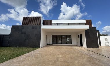 Casa en venta en merida | JARDINES DE LA REJOYADA