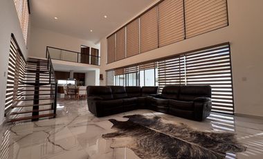 Casa en venta en merida | JARDINES DE LA REJOYADA