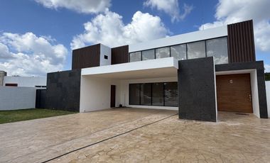 Casa en venta en merida | JARDINES DE LA REJOYADA