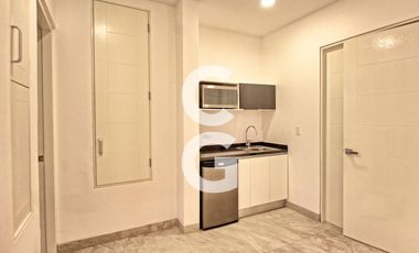 Casa en Venta en Cancún Residencial Lagos Del Sol con Jacuzzi y Paneles Solares