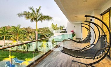 Casa en Venta en Cancún Residencial Lagos Del Sol con Jacuzzi y Paneles Solares