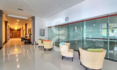 Casa en Venta en Cancún Residencial Lagos Del Sol con Jacuzzi y Paneles Solares