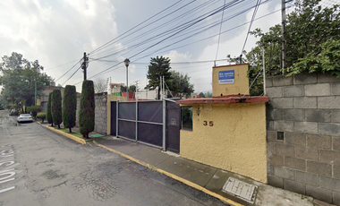 Hermosa y amplia casa en condominio en venta ideal familias grandes en San Pedro Martir, CDMX