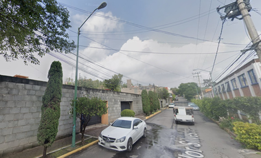 Hermosa y amplia casa en condominio en venta ideal familias grandes en San Pedro Martir, CDMX