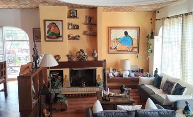 CASA DE UN NIVEL EN VENTA EN MEDIO DEL BOSQUE EN REAL DE MONTECASINO MORELOS
