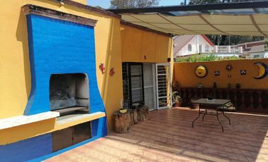 CASA DE UN NIVEL EN VENTA EN MEDIO DEL BOSQUE EN REAL DE MONTECASINO MORELOS