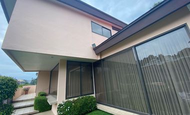 RENTA DE BONITA CASA EN BOSQUES DE LAS LOMAS, SUPER UBICADA