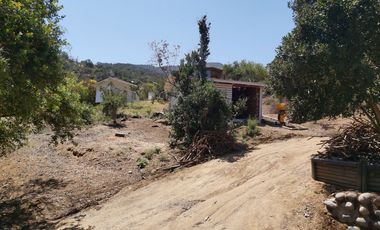 HERMOSA PARCELA CON CASA EN CONDOMINIO CONSOLIDADO