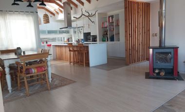 HERMOSA PARCELA CON CASA EN CONDOMINIO CONSOLIDADO