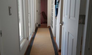 HERMOSA PARCELA CON CASA EN CONDOMINIO CONSOLIDADO