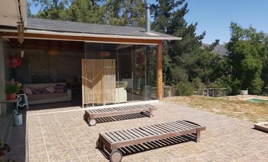 HERMOSA PARCELA CON CASA EN CONDOMINIO CONSOLIDADO