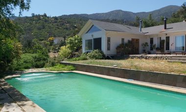 HERMOSA PARCELA CON CASA EN CONDOMINIO CONSOLIDADO