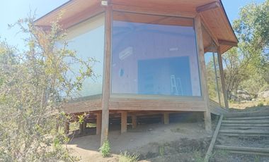 HERMOSA PARCELA CON CASA EN CONDOMINIO CONSOLIDADO