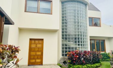 VENTA DE BELLA CASA DE LUJO EN PERFECTAS CONDICIONES