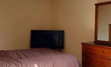 VENDO CASA CON LOCALES COMERCIALES UBICADA EN ESQUINA