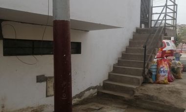 Venta de local comercial en  Av. Huaura frente a la plaza civica Mi Perú