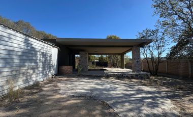 Lote residencial en venta bardeado en Haras del Bosque