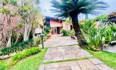 VENTA DE BELLA CASA MUY BIEN CONSERVADA