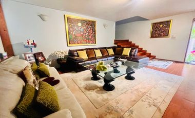 VENTA DE BELLA CASA MUY BIEN CONSERVADA