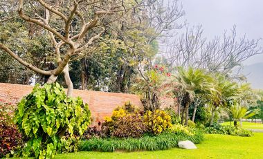 VENTA DE BELLA CASA MUY BIEN CONSERVADA