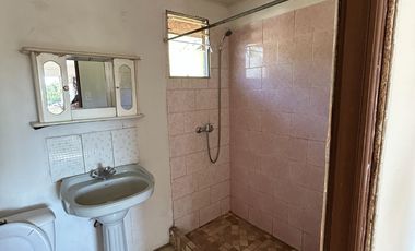 SE VENDE o ARRIENDA CABAÑA DE  3D 2B  A PASOS LAGO COLBUN  EL COLORADO, SAN CLEMENTE CHILE