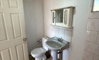 SE VENDE o ARRIENDA CABAÑA DE  3D 2B  A PASOS LAGO COLBUN  EL COLORADO, SAN CLEMENTE CHILE