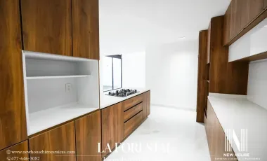 CASA EN VENTA EN LA FORESTAL, LAGOS DE MORELOS JALISCO.