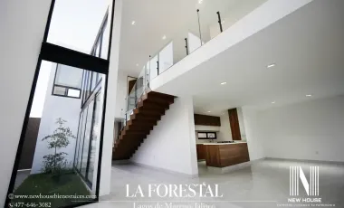CASA EN VENTA EN LA FORESTAL, LAGOS DE MORELOS JALISCO.