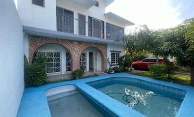 ¡¡VENDO CASA CON ALBERCA 300M2 Y 5 HAB EN LA COL BENITO JUAREZ CUAUTLA MORELOS!!