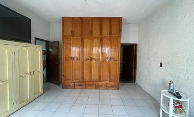 ¡¡VENDO CASA CON ALBERCA 300M2 Y 5 HAB EN LA COL BENITO JUAREZ CUAUTLA MORELOS!!