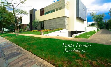 Casa de lujo en Venta Zona Andares Bosque de los Lagos Puerta de Hierro Zapopan Punta Premier