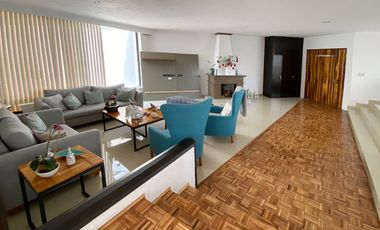 Excelente casa, a unos pasos del Parque Blvd de la Luz