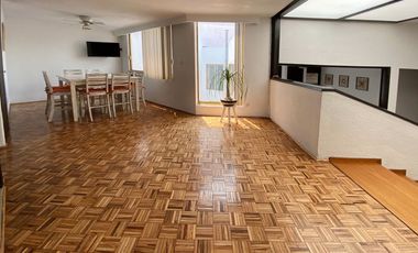 Excelente casa, a unos pasos del Parque Blvd de la Luz