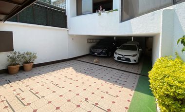 Excelente casa, a unos pasos del Parque Blvd de la Luz
