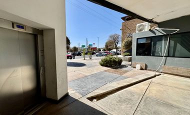 LOCAL COMERCIAL EN VENTA EN PLAZA COMERCIAL $5,300,000.