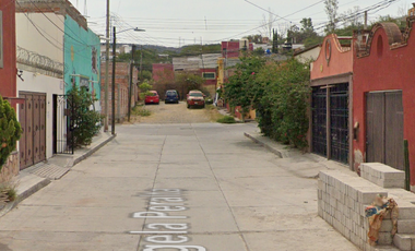 BONITA CASA SAN MIGUEL DE ALLENDE GTO, EXCELENTE UBICACION, A UNOS MINUTOS DEL CENTRO HISTORICO, ARTESANIA Y GASTRONOMIA.