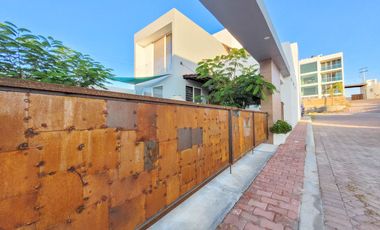 Casa en Venta en Tequisquiapan, Fraccionamiento, 3 rec 3.5 baños,  Oportunidad Única
